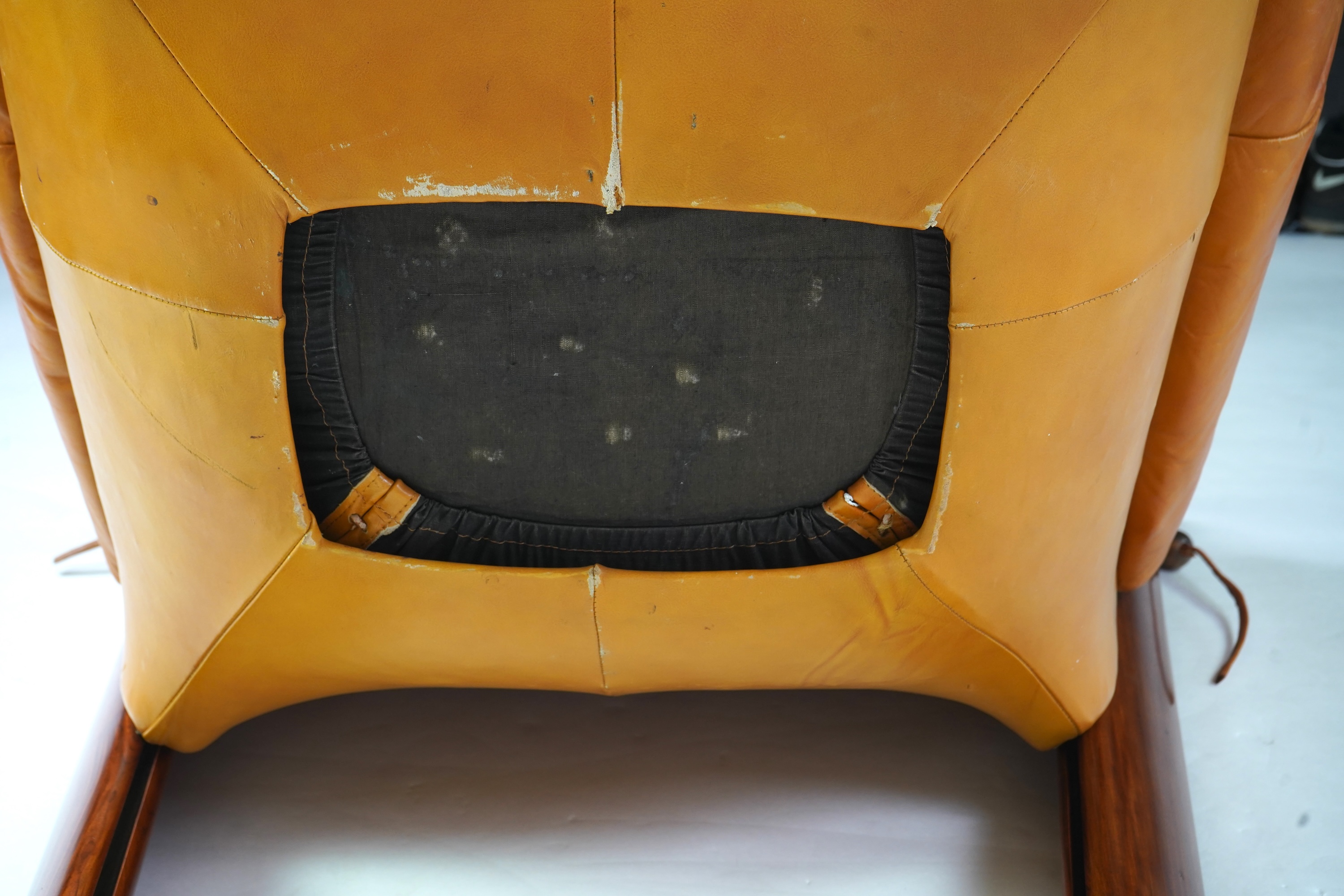 Percival Lafer (Brazilian, b. 1936) An 'MP-211' mid-century modernist lounge chair